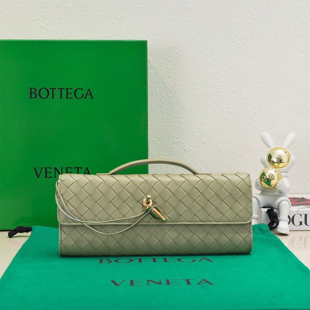 Bottega Veneta Andiamo Clutch(HIGH-END GRADE)